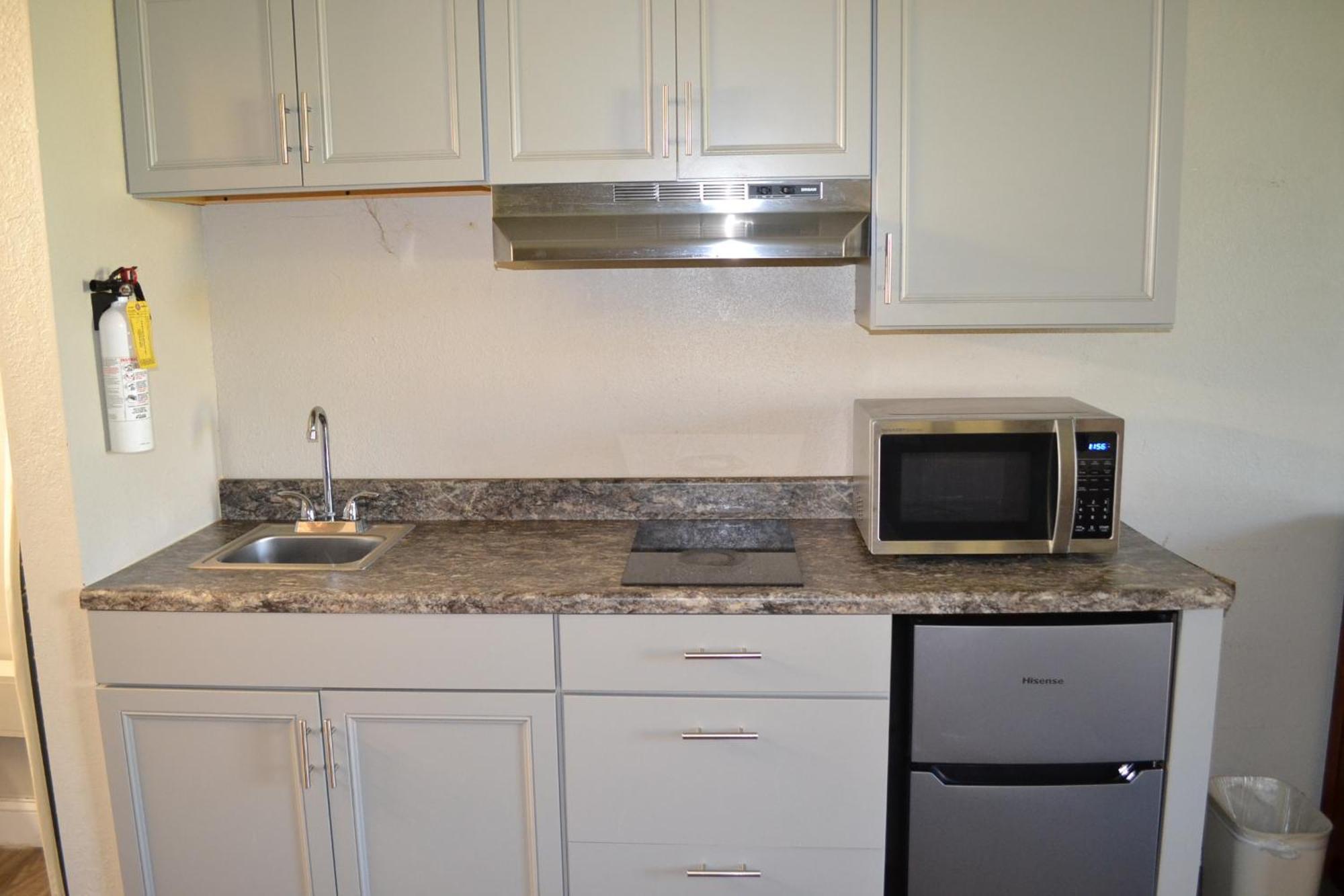 Dayspring Extended Stay Greensboro Exterior photo