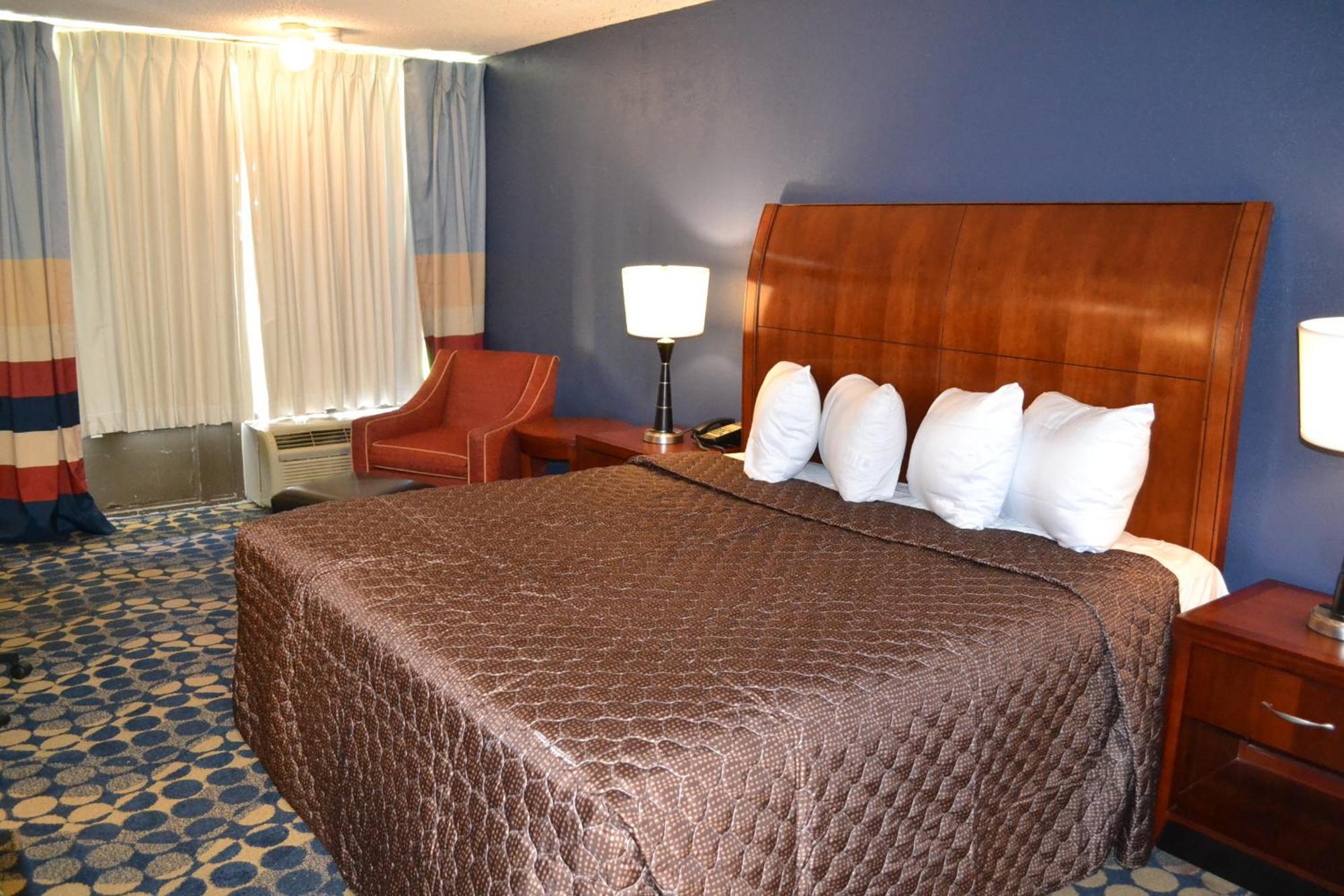 Dayspring Extended Stay Greensboro Exterior photo