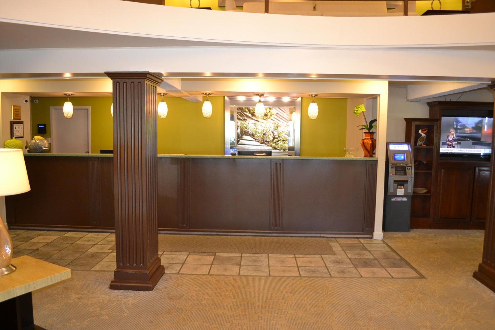 Dayspring Extended Stay Greensboro Exterior photo