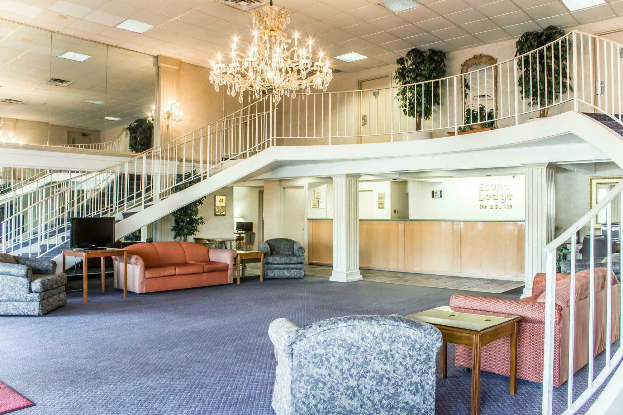 Dayspring Extended Stay Greensboro Exterior photo